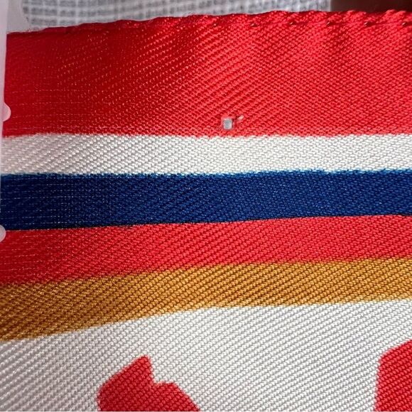 Colorful Kangaroo Scarf Square 20”x20” Unique Whimsical - Picture 4 of 8